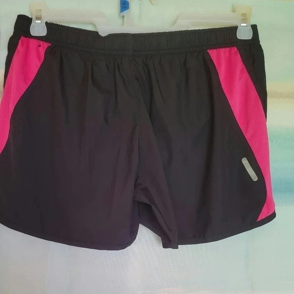 Shorts - Picture 2 of 2